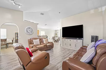 3275 Burdock Avenue, Melbourne, FL 32904 - Photo 8