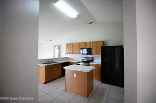 3821 Long Leaf Dr, Melbourne, FL 32940 - Photo 4