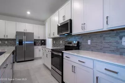 560 Veridian Circle NW, Palm Bay, FL 32907 - Photo 18