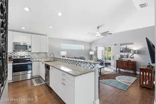335 Cypress Point Dr, Melbourne, FL 32940 - Photo 10