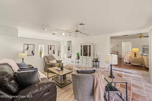 1199 Yacht Club Blvd, Indian Harbour Beach, FL 32937 - Photo 6
