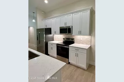 581 Toynbee Road SW, Palm Bay, FL 32908 - Photo 6