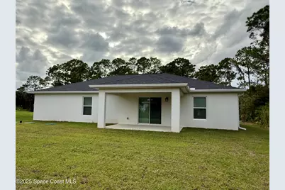 581 Toynbee Road SW, Palm Bay, FL 32908 - Photo 2