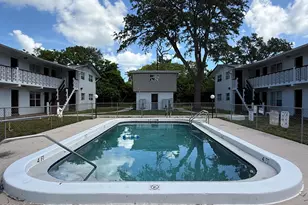 1432 Parkway Dr, Melbourne, FL 32935 - Photo 2