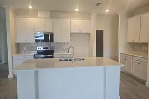 947 Braddock Ave SE, Palm Bay, FL 32909 - Photo 4