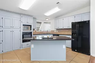 7608 Montauk Ave, Micco, FL 32976 - Photo 10