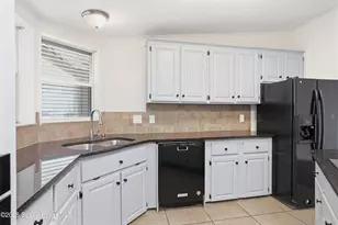 7608 Montauk Ave, Micco, FL 32976 - Photo 10