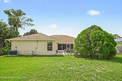 835 Rebus Avenue SW, Palm Bay, FL 32908 - Photo 8