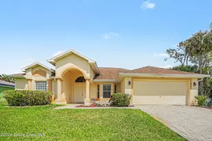 835 Rebus Ave SW, Palm Bay, FL 32908 - Photo 4