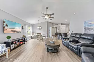 209 Briarcliff Cir, Sebastian, FL 32958 - Photo 6