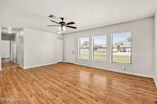 427 Frankford Ave NW, Palm Bay, FL 32907 - Photo 4