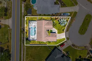 1044 Harbor Pines Dr, Merritt Island, FL 32952 - Photo 6