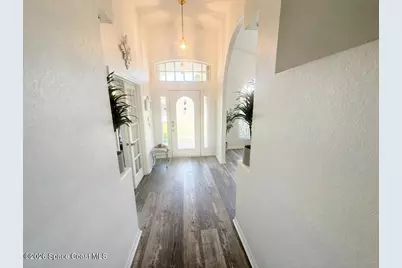 704 Carriage Hill Road, Melbourne, FL 32940 - Photo 10