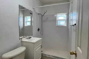2221 N Pineapple Ave, Melbourne, FL 32935 - Photo 6