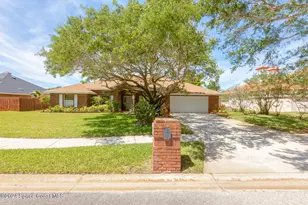 410 Oriole Ln, Indialantic, FL 32903 - Photo 2
