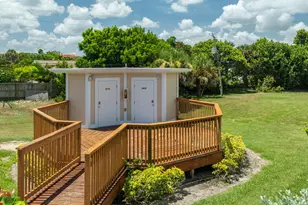 105 La Costa St, Melbourne Beach, FL 32951 - Photo 2