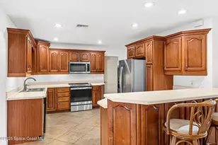 926 Santa Cruz Rd, Cocoa Beach, FL 32931 - Photo 14