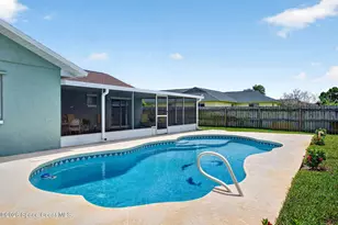 2175 Windsor Dr, Merritt Island, FL 32952 - Photo 2