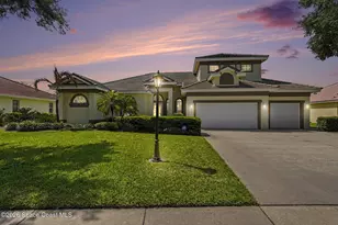 333 Flanders Dr, Indialantic, FL 32903 - Photo 2