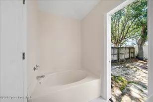 1281 White Oak Cir, Melbourne, FL 32934 - Photo 16