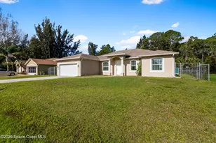 486 Avocado Rd NW, Palm Bay, FL 32907 - Photo 1
