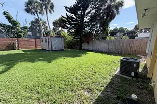 702 Oak St, Melbourne Beach, FL 32951 - Photo 30