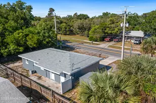 825 N Carpenter Rd, Titusville, FL 32796 - Photo 4