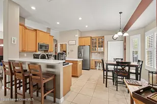 348 Gardendale Cir SE, Palm Bay, FL 32909 - Photo 8