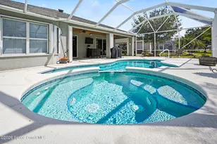 348 Gardendale Cir SE, Palm Bay, FL 32909 - Photo 2