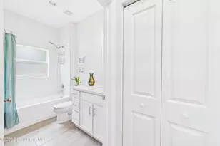 2425 86th Dr, Vero Beach, FL 32966 - Photo 20