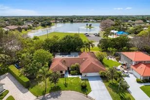 536 Southern Hills Ct, Melbourne, FL 32940 - Photo 2
