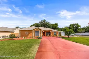2000 Sun Valley St, Titusville, FL 32780 - Photo 2