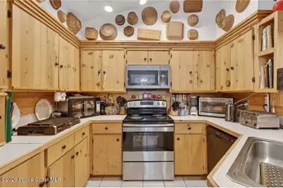 8516 99th Court, Vero Beach, FL 32967 - Photo 10