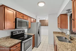 2111 Sandalwood Dr, Melbourne, FL 32935 - Photo 8