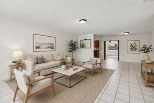 2111 Sandalwood Dr, Melbourne, FL 32935 - Photo 2