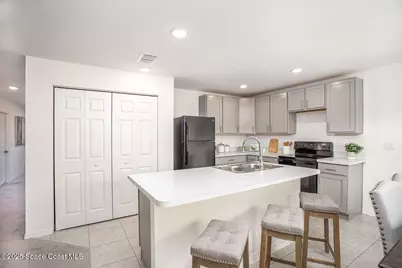 518 Poplar Street SE, Palm Bay, FL 32909 - Photo 6