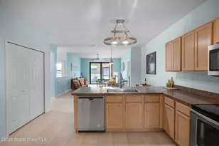 2733 Glenridge Cir, Merritt Island, FL 32953 - Photo 10