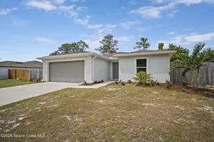 5495 Wendy Lee Dr, Titusville, FL 32780 - Photo 4