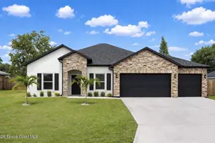 467 Lackland St SW, Palm Bay, FL 32908 - Photo 2