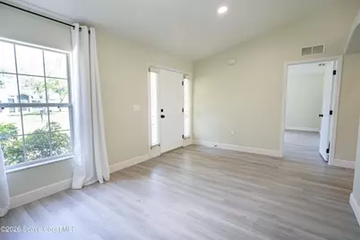 550 Brickell Street SE, Palm Bay, FL 32909 - Photo 4
