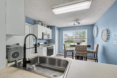 1248 Cypress Bend Circle, Melbourne, FL 32934 - Photo 6