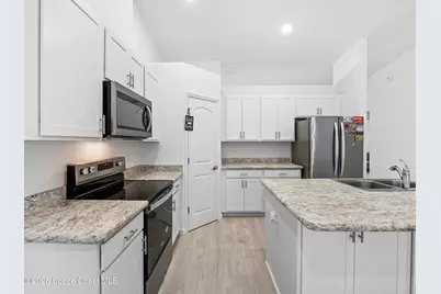 566 Forrest Hills Street SW, Palm Bay, FL 32908 - Photo 10