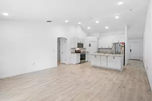566 Forrest Hills Street SW, Palm Bay, FL 32908 - Photo 12