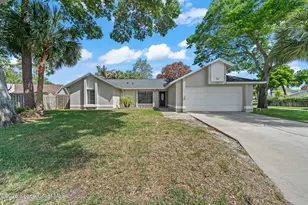 2280 Plantation Dr, Melbourne, FL 32935 - Photo 2