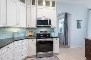 4757 Alamanda Dr, Melbourne, FL 32940 - Photo 10