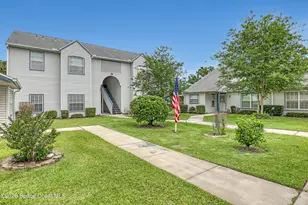 4881 Lake Waterford Way W, Melbourne, FL 32901 - Photo 1
