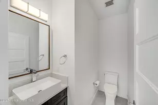 2093 Greenway Dr, Melbourne, FL 32901 - Photo 10