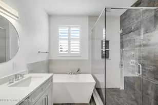 2093 Greenway Dr, Melbourne, FL 32901 - Photo 24