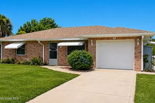 458 Borraclough Ave NW, Palm Bay, FL 32907 - Photo 2