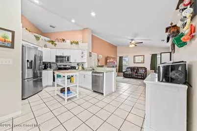 6480 Golfview Avenue, Cocoa, FL 32927 - Photo 10
